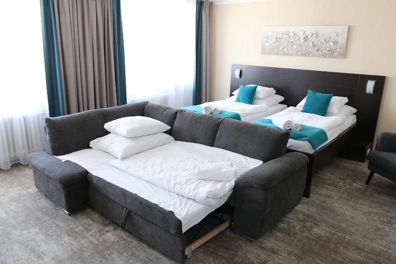 Hotel Crystal Кошице Екстер'єр фото