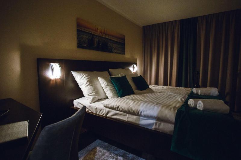 Hotel Crystal Кошице Екстер'єр фото