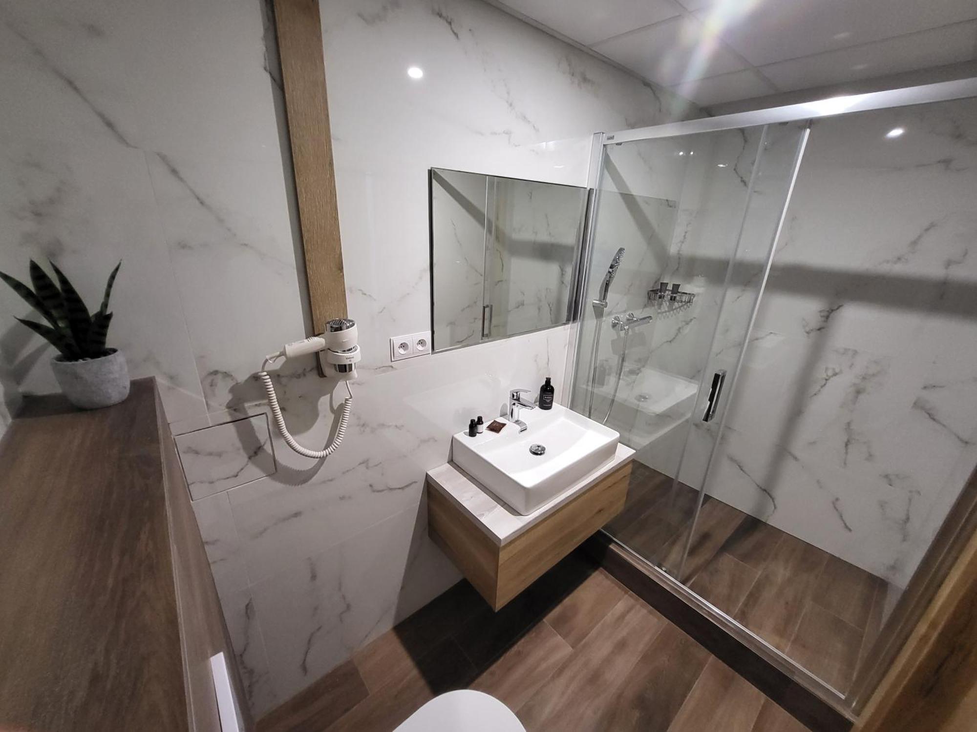 Hotel Crystal Кошице Екстер'єр фото