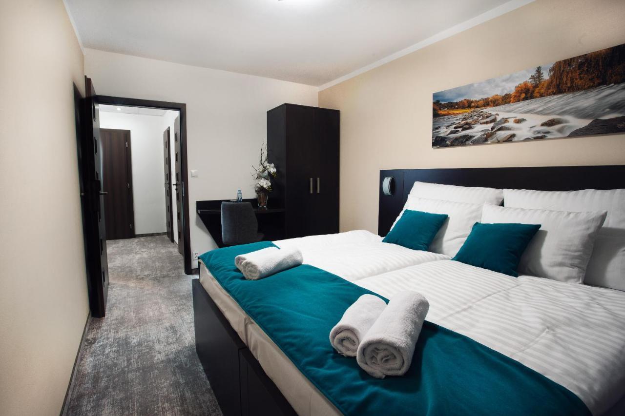 Hotel Crystal Кошице Екстер'єр фото